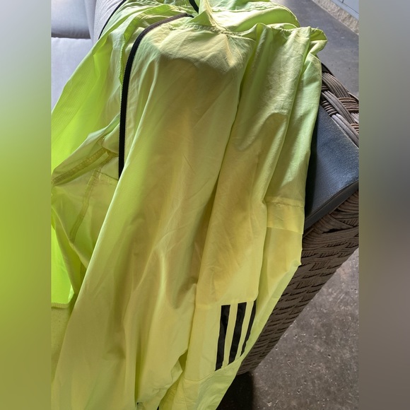 Adidas Men’s Marathon Translucent Running Jacket (L) Neon Green Color - Picture 3 of 7
